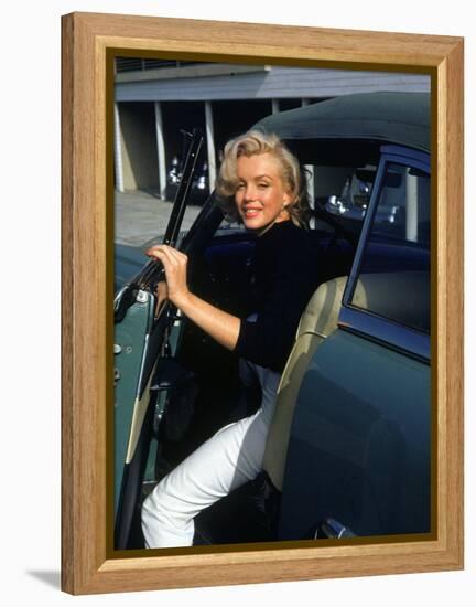 Marilyn Monroe Getting Out of a Car-Alfred Eisenstaedt-Framed Premier Image Canvas