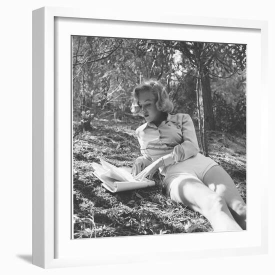 Marilyn Monroe in California-Ed Clark-Framed Premium Photographic Print