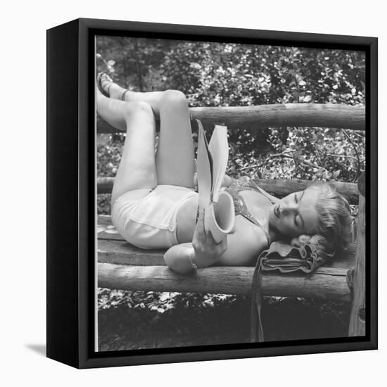 Marilyn Monroe in California-Ed Clark-Framed Premier Image Canvas