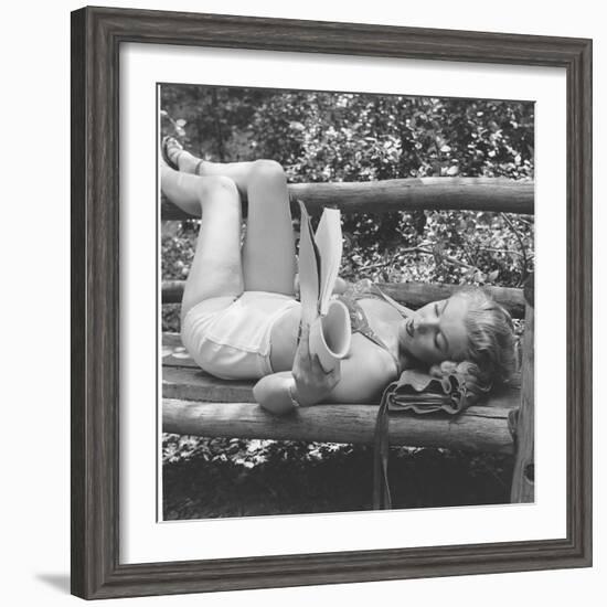 Marilyn Monroe in California-Ed Clark-Framed Photographic Print