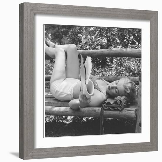 Marilyn Monroe in California-Ed Clark-Framed Photographic Print