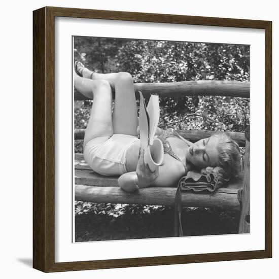 Marilyn Monroe in California-Ed Clark-Framed Photographic Print