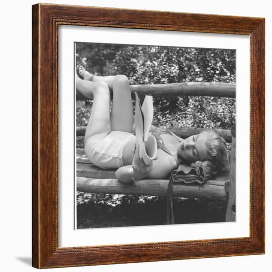 Marilyn Monroe in California-Ed Clark-Framed Photographic Print