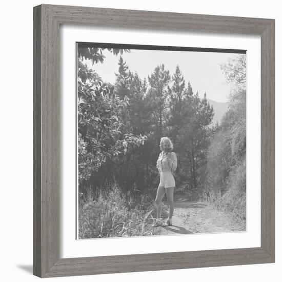 Marilyn Monroe in California-Ed Clark-Framed Photographic Print