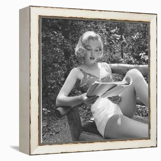 Marilyn Monroe in California-Ed Clark-Framed Premier Image Canvas