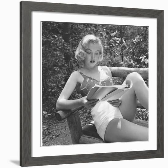 Marilyn Monroe in California-Ed Clark-Framed Premium Photographic Print