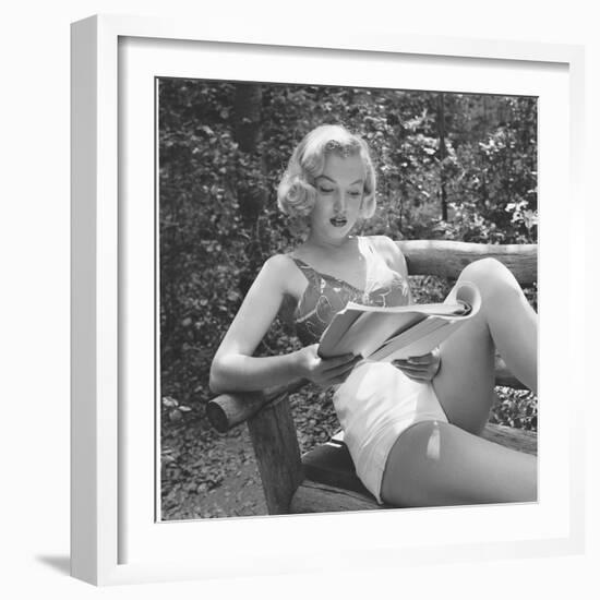 Marilyn Monroe in California-Ed Clark-Framed Photographic Print