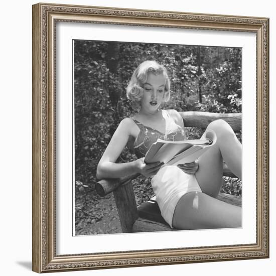 Marilyn Monroe in California-Ed Clark-Framed Premium Photographic Print