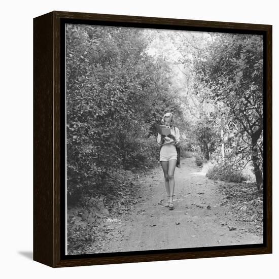 Marilyn Monroe in California-Ed Clark-Framed Premier Image Canvas