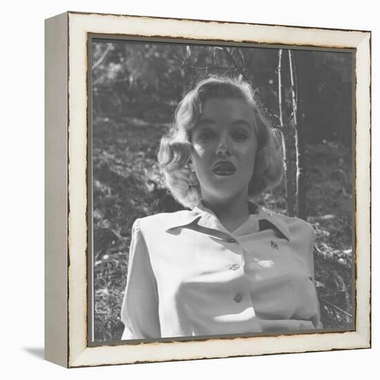 Marilyn Monroe in California-Ed Clark-Framed Premier Image Canvas