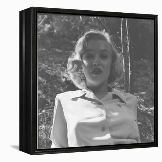 Marilyn Monroe in California-Ed Clark-Framed Premier Image Canvas