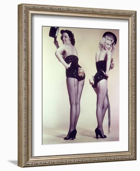 Marilyn Monroe, Jane Russell "Gentlemen Prefer Blondes" 1953, Directed by Howard Hawks-null-Framed Photographic Print