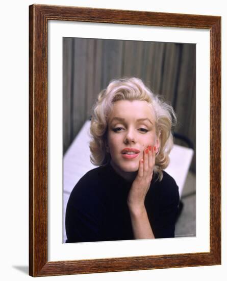 Marilyn Monroe on Patio Outside of Her Home-Alfred Eisenstaedt-Framed Premium Photographic Print