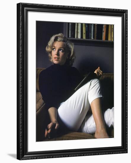 Marilyn Monroe Relaxing at Home-Alfred Eisenstaedt-Framed Premium Photographic Print