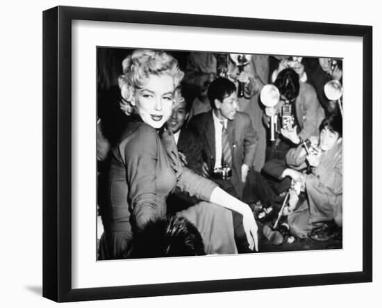 Marilyn Monroe Surronded by Photographers C. 1955-null-Framed Photo