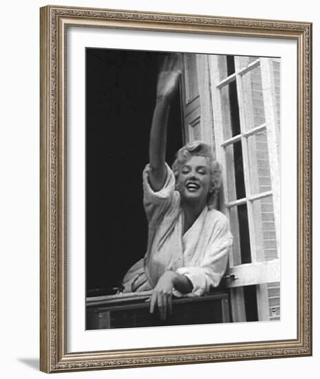 Marilyn Monroe V-British Pathe-Framed Art Print