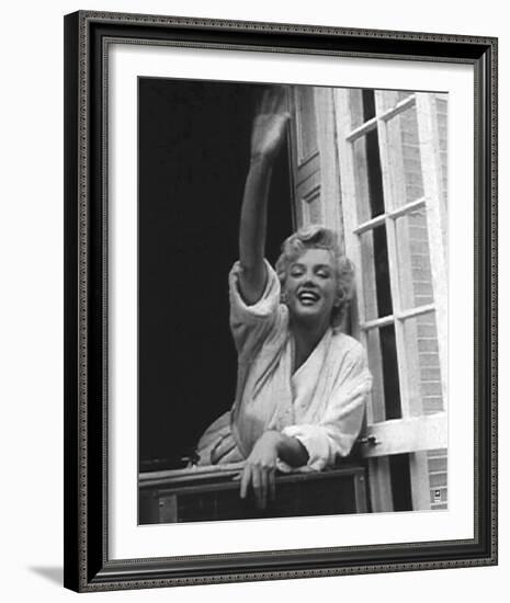 Marilyn Monroe V-British Pathe-Framed Art Print