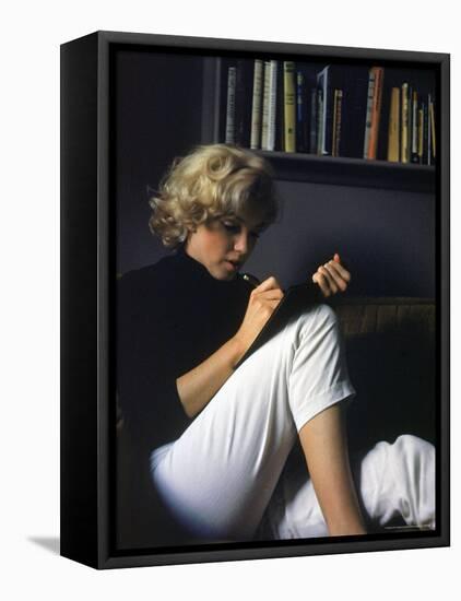 Marilyn Monroe Writing at Home-Alfred Eisenstaedt-Framed Premier Image Canvas