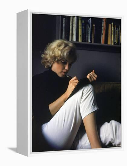 Marilyn Monroe Writing at Home-Alfred Eisenstaedt-Framed Premier Image Canvas