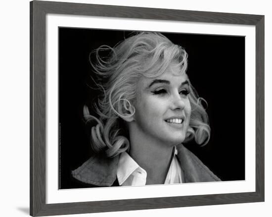 Marilyn Monroe-Eve Arnold-Framed Art Print