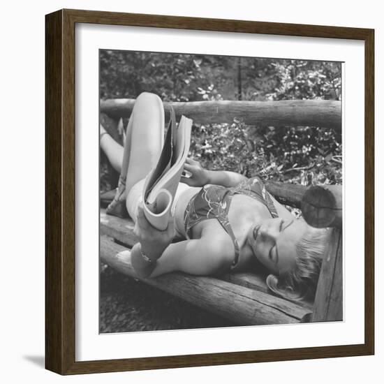 Marilyn Monroe-Ed Clark-Framed Premium Photographic Print