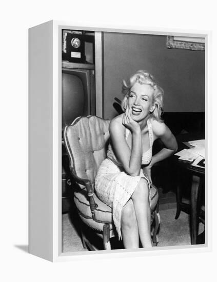 Marilyn Monroe-null-Framed Premier Image Canvas