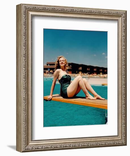 Marilyn Monroe-null-Framed Premium Giclee Print