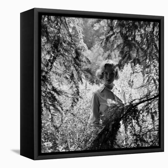 Marilyn Monroe-Ed Clark-Framed Premier Image Canvas