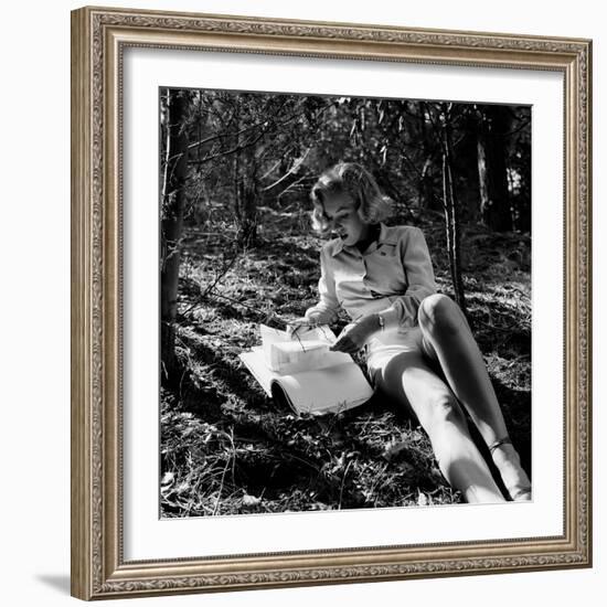 Marilyn Monroe-Ed Clark-Framed Premium Photographic Print