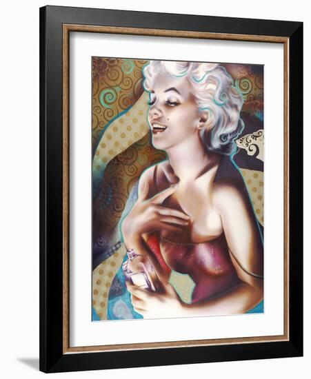 Marilyn: Perfume-Shen-Framed Art Print