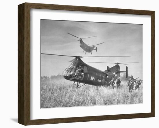 Marines Fanning Out from Their Twin Rotor Piasecki-Hank Walker-Framed Photographic Print