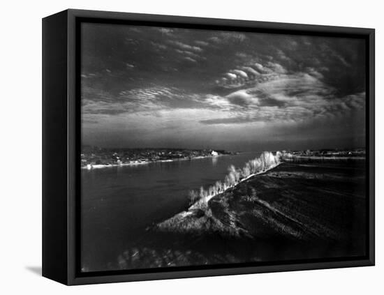 Mark Twain's Mississippi River-Dmitri Kessel-Framed Premier Image Canvas