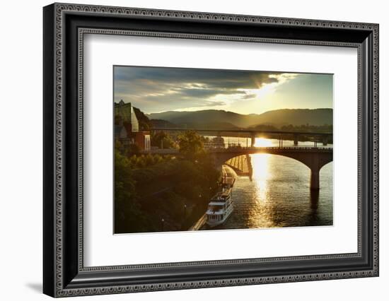 Market Street Bridge, Chattanooga, Tennessee, United States of America, North America-Richard Cummins-Framed Photographic Print