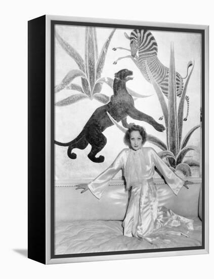 Marlene Dietrich, 1935-null-Framed Premier Image Canvas