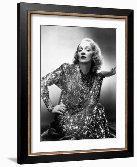 Marlene Dietrich, 1948-null-Framed Photographic Print