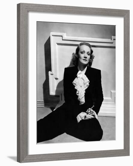 Marlene Dietrich, Early 1940s-null-Framed Photo