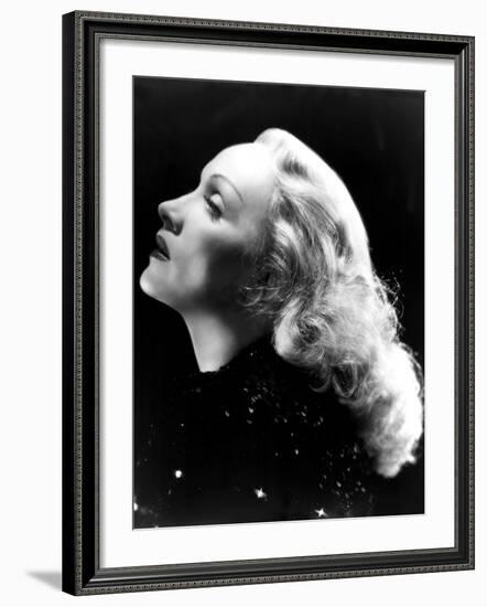 Marlene Dietrich-null-Framed Photo