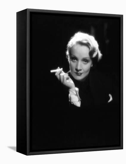 Marlene Dietrich-null-Framed Premier Image Canvas