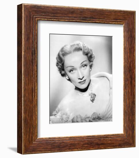 Marlene Dietrich-null-Framed Photo