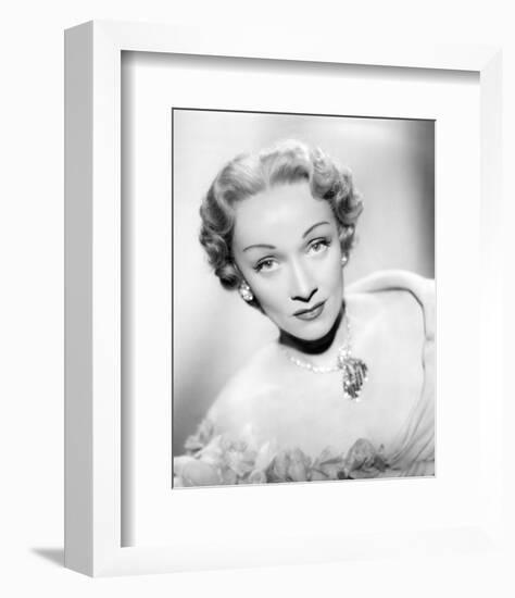 Marlene Dietrich-null-Framed Photo