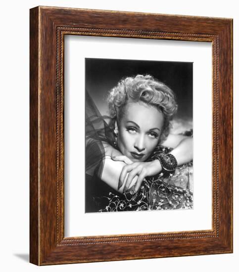 Marlene Dietrich-null-Framed Photo