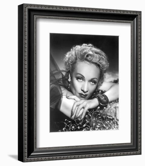 Marlene Dietrich-null-Framed Photo