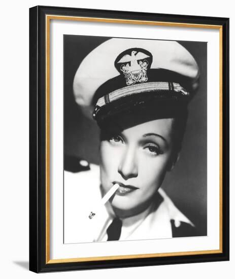 Marlene Dietrich-null-Framed Photo