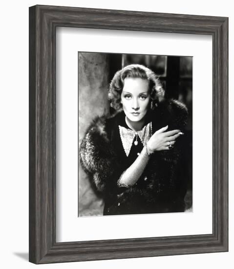 Marlene Dietrich-null-Framed Photo