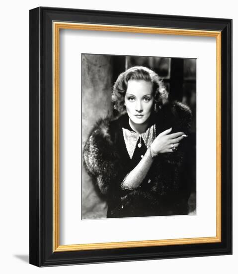 Marlene Dietrich-null-Framed Photo