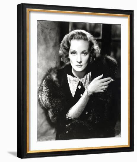 Marlene Dietrich-null-Framed Photo