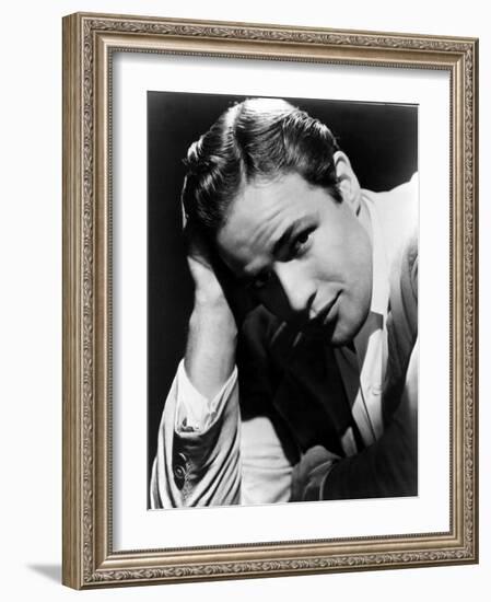 Marlon Brando-null-Framed Photo