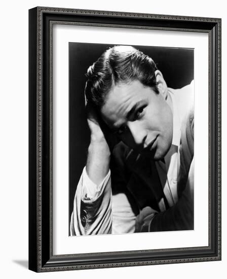 Marlon Brando-null-Framed Photo