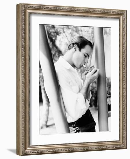 Marlon Brando-null-Framed Photographic Print