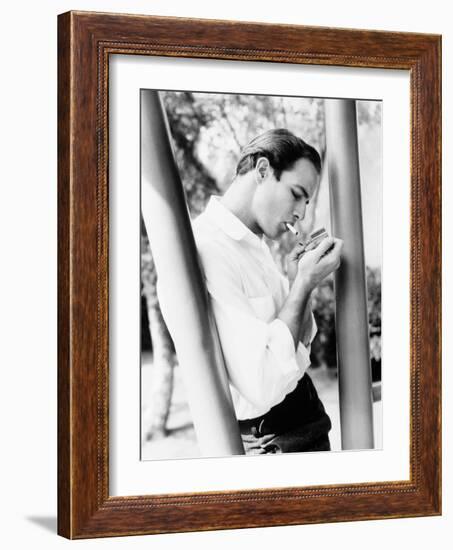 Marlon Brando-null-Framed Photographic Print